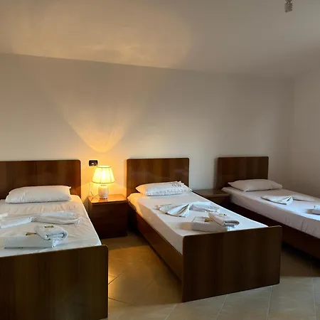Spacious Near Airport Tirana Vorë