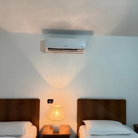 Spacious Near Airport Tirana 別荘 Vorë